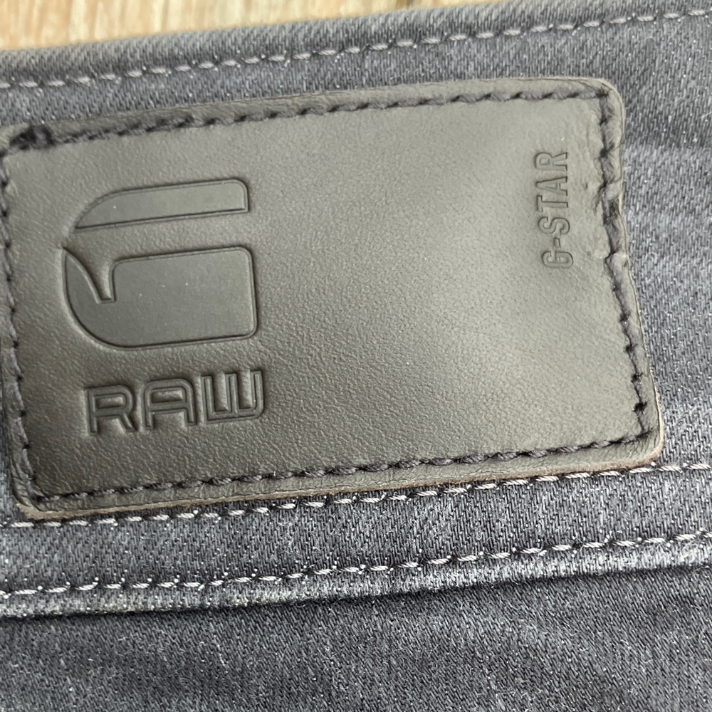 Slim Faded Black-Charcoal Gray Lynn Skinny Jeans — Stretch High-Rise Fit - Picture 5 of 7
